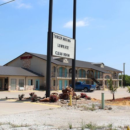 Sanger Inn Exterior photo
